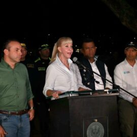 "El terrorismo se ataca con más autoridad": Gobernadora solicita intervención al gobierno