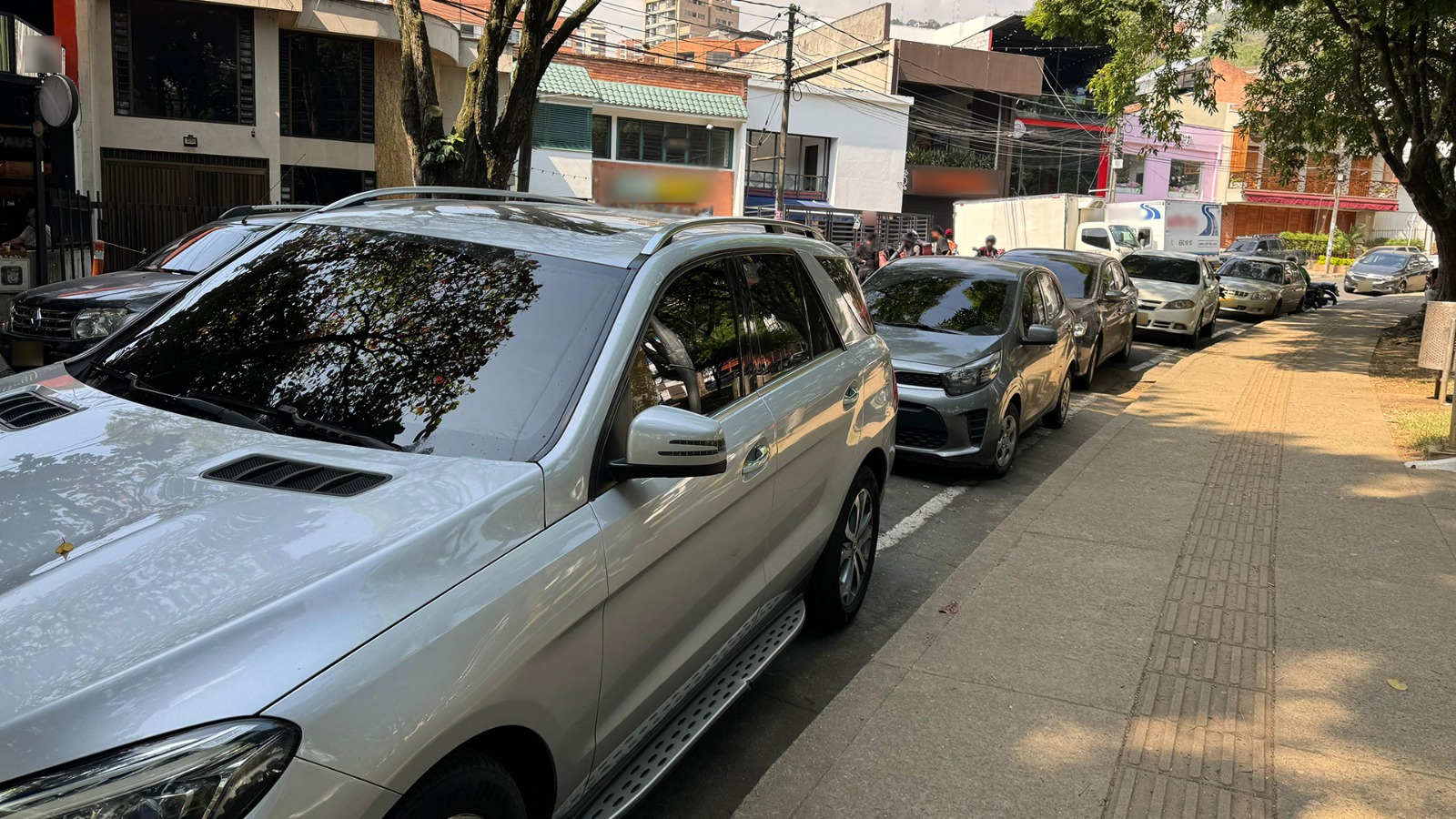 Más de 60 conductores sancionados por invadir carril exclusivo del MÍO en Cali