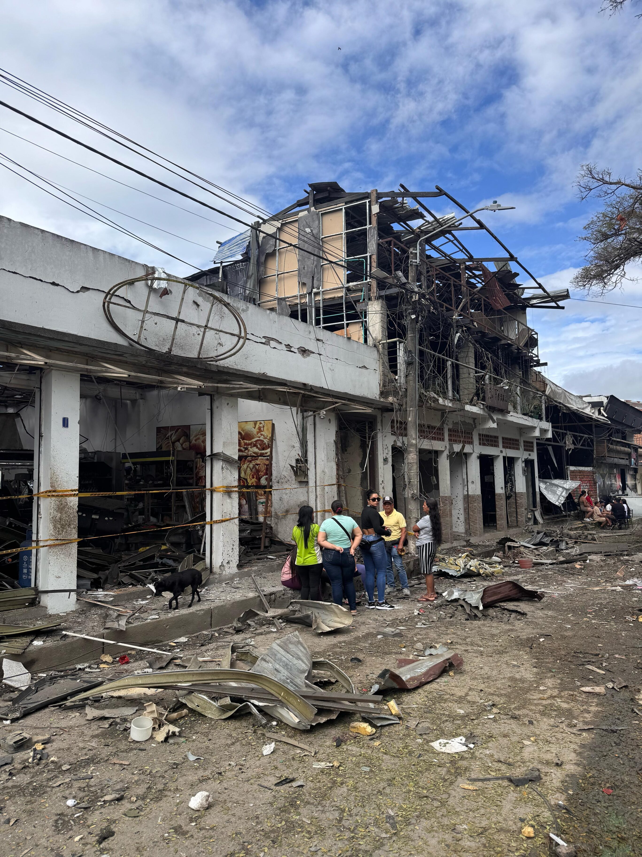 Reportan detonación de artefacto explosivo en vía principal de Buenaventura