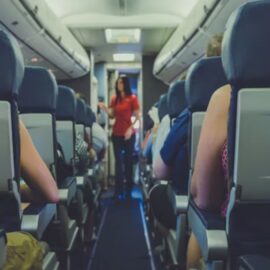 ¿Cuál es el asiento más seguro para viajar en avión?