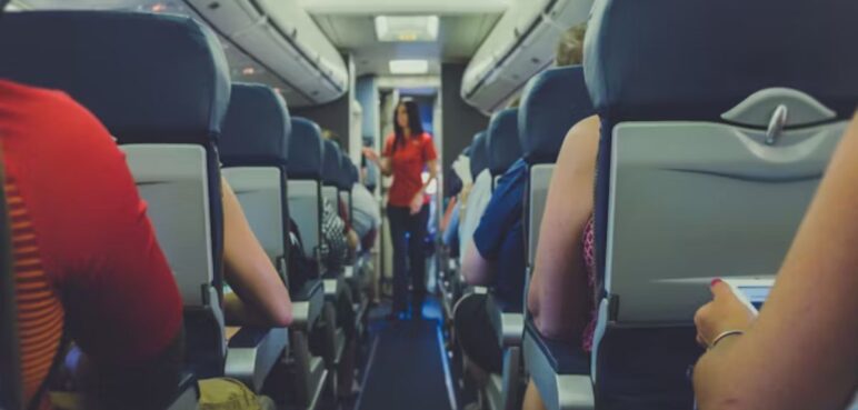 ¿Cuál es el asiento más seguro para viajar en avión?