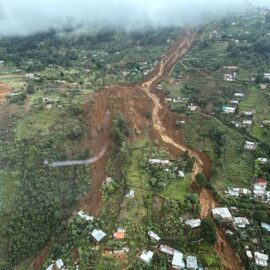 Ocho personas fallecieron tras gran derrumbe en Bello, Antioquia: hay desaparecidos