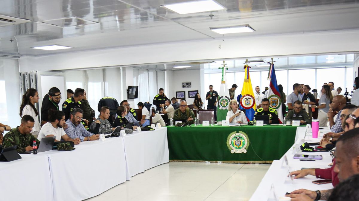 “No es aceptable que estén poniendo bombas en Cali”: Alcalde exige acciones al Gobierno