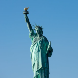 El misterio del cambio de color de la Estatua de la Libertad: ¿Por qué ahora es verde?
