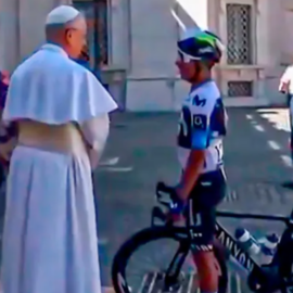 Esta sería la multa que tendría que pagar Nairo Quintana por hablar con el papa León XIV en el Giro de Italia