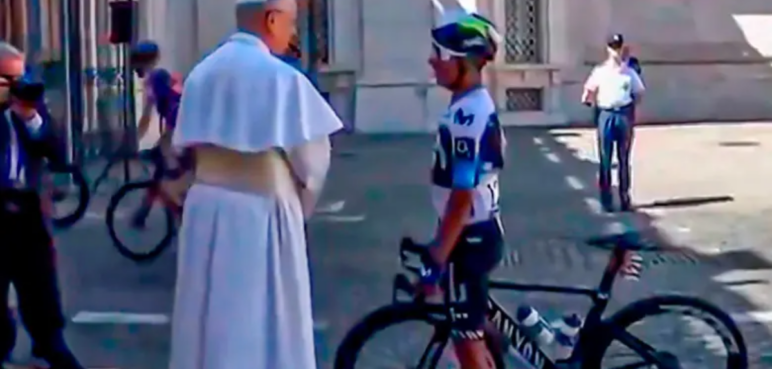 Esta sería la multa que tendría que pagar Nairo Quintana por hablar con el papa León XIV en el Giro de Italia