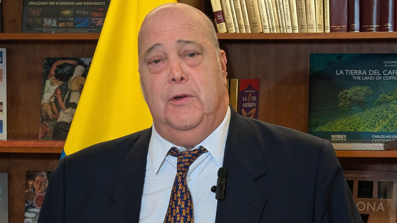 El embajador de Colombia regresa a EE.UU. para fortalecer relaciones bilaterales con el gobierno de Trump