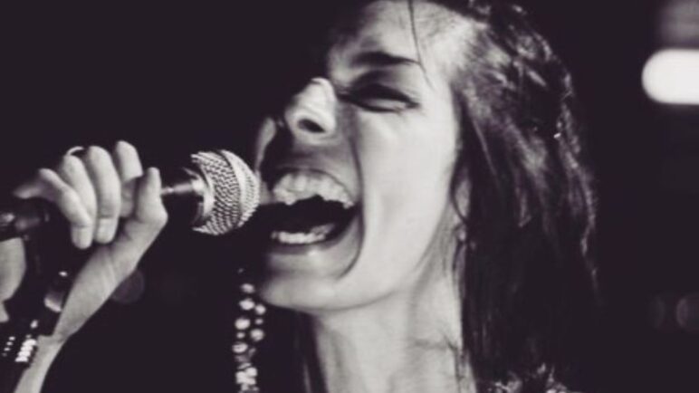 Fallece Araceli Julio, referente de la música latina, a los 39 años tras dura lucha contra el cáncer