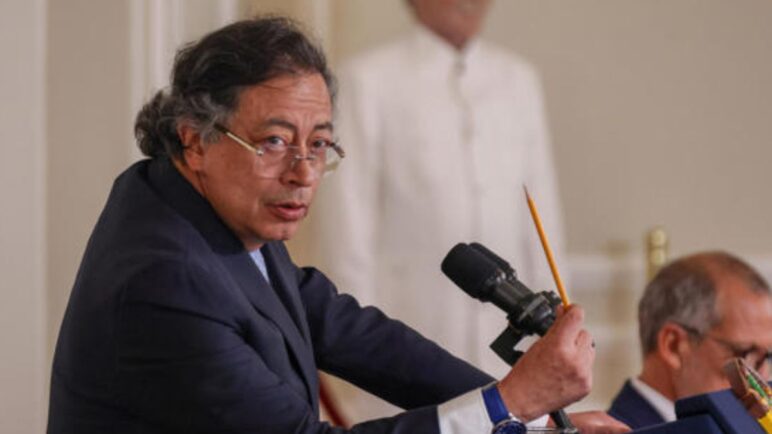 Estados Unidos incluye al presidente Gustavo Petro y a la primera dama en la Lista Clinton