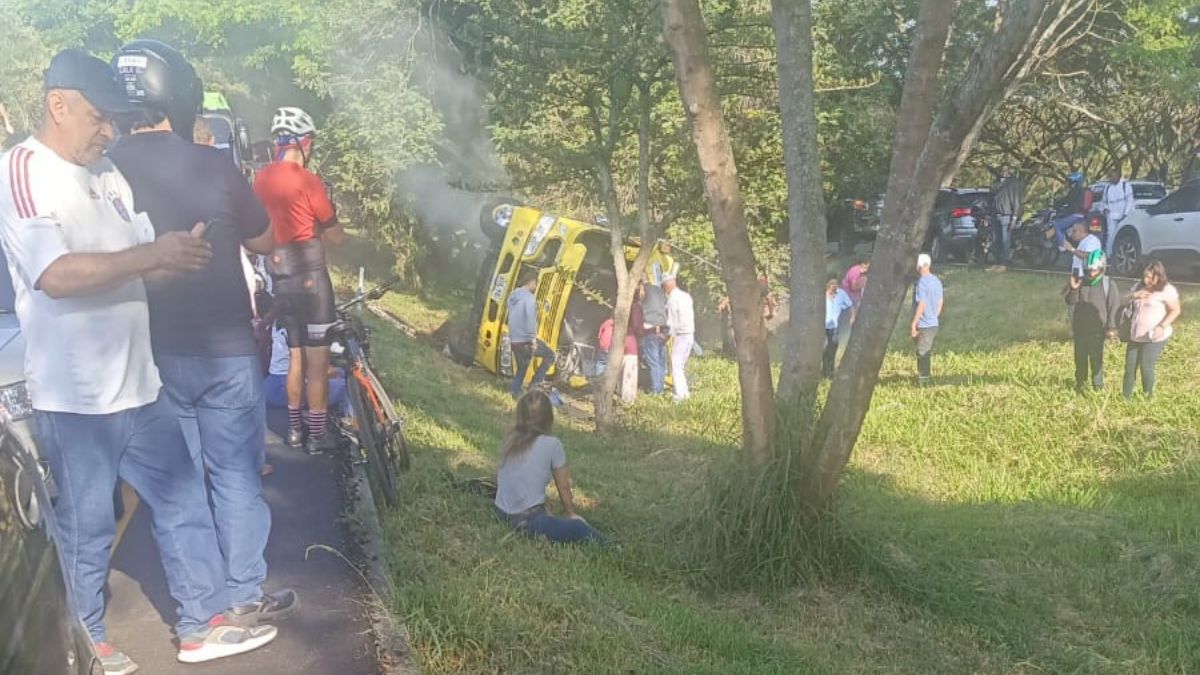 Varios heridos dejó fuerte accidente de tránsito en la Recta Cali-Palmira