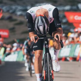 ¿Los conoce todos? Estos serán los colombianos que pelearán la Vuelta a España 2025