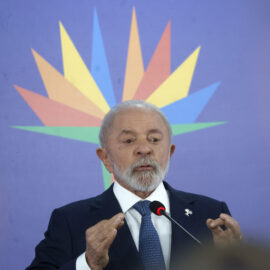 Lula alerta a Trump que la imposición de aranceles le traerá "consecuencias" a EE.UU.