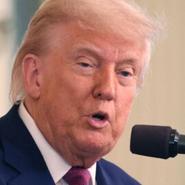 Trump y Sheinbaum acuerdan pausa de 90 días en aranceles a México