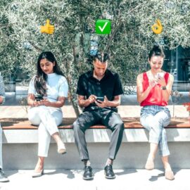 La RAE explica la manera correcta de usar los emojis en un mensaje de texto