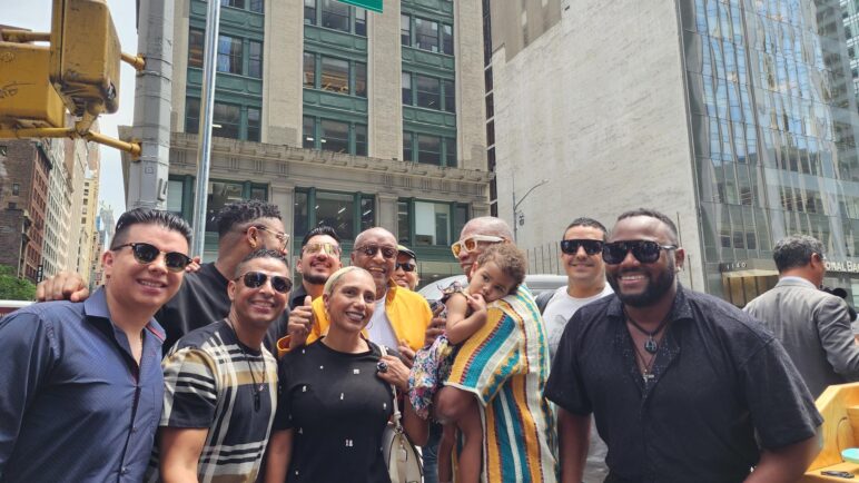 Guayacán Orquesta hace historia: Nueva York inmortaliza su legado con una calle