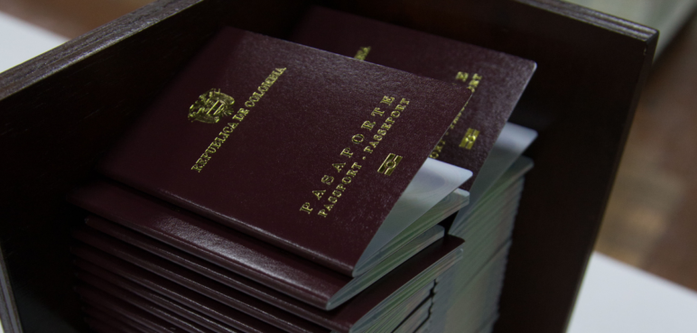 Gobierno prorrogará el contrato de pasaportes con Thomas Greg & Sons, ¿cuál es la razón?
