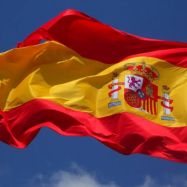 ¿Existe edad mínima para solicitar la nacionalidad española?