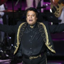 Netflix estrenará documental sobre Juan Gabriel con material inédito sobre su vida