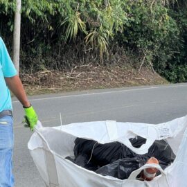 Integración Ciudadana: Reciclaje, esterilización y labores sociales