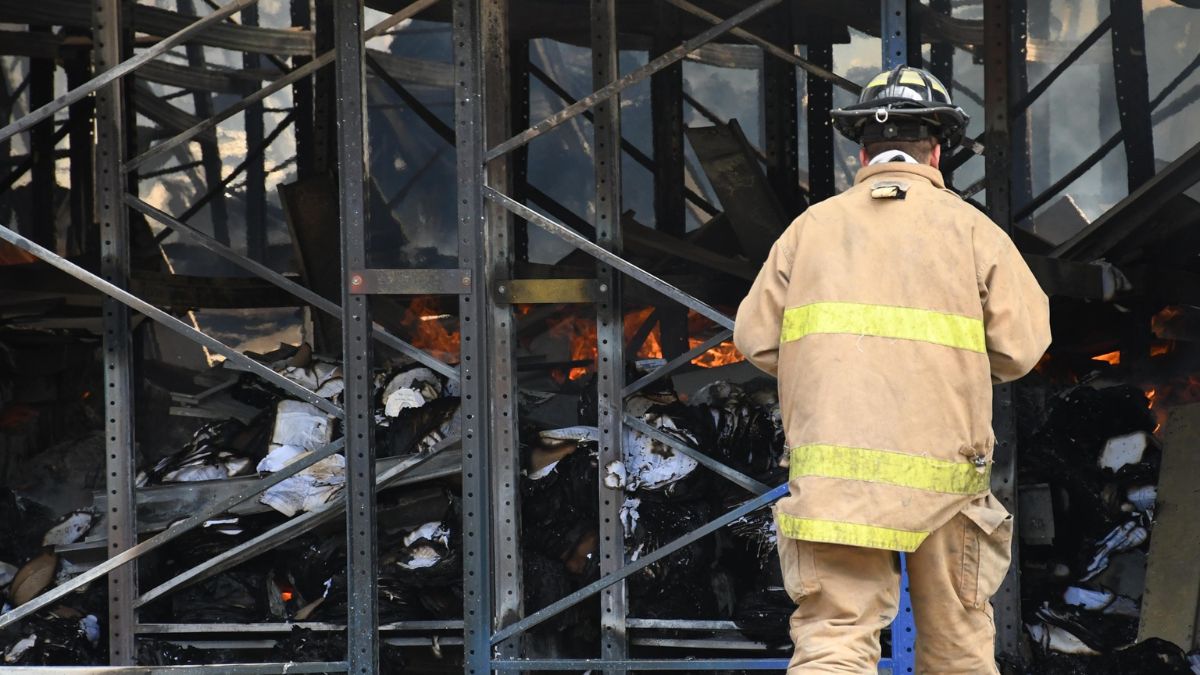 Cali enfrenta un aumento del 12 % en incendios estructurales durante 2025