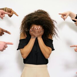 Acoso laboral: Estos son los pasos para actuar inmediatamente