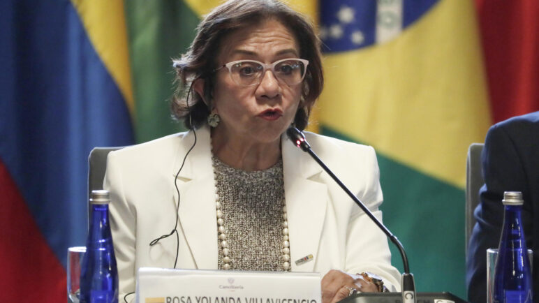 Colombia advierte que la Amazonía está "en riesgo de alcanzar un punto de no retorno"