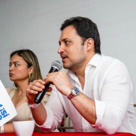 Vallecaucano Carlos Motoa encabeza la lista al Senado por el partido Cambio Radical
