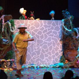 El arte se vive en familia en el Teatrino del Teatro Municipal: conoce la programación