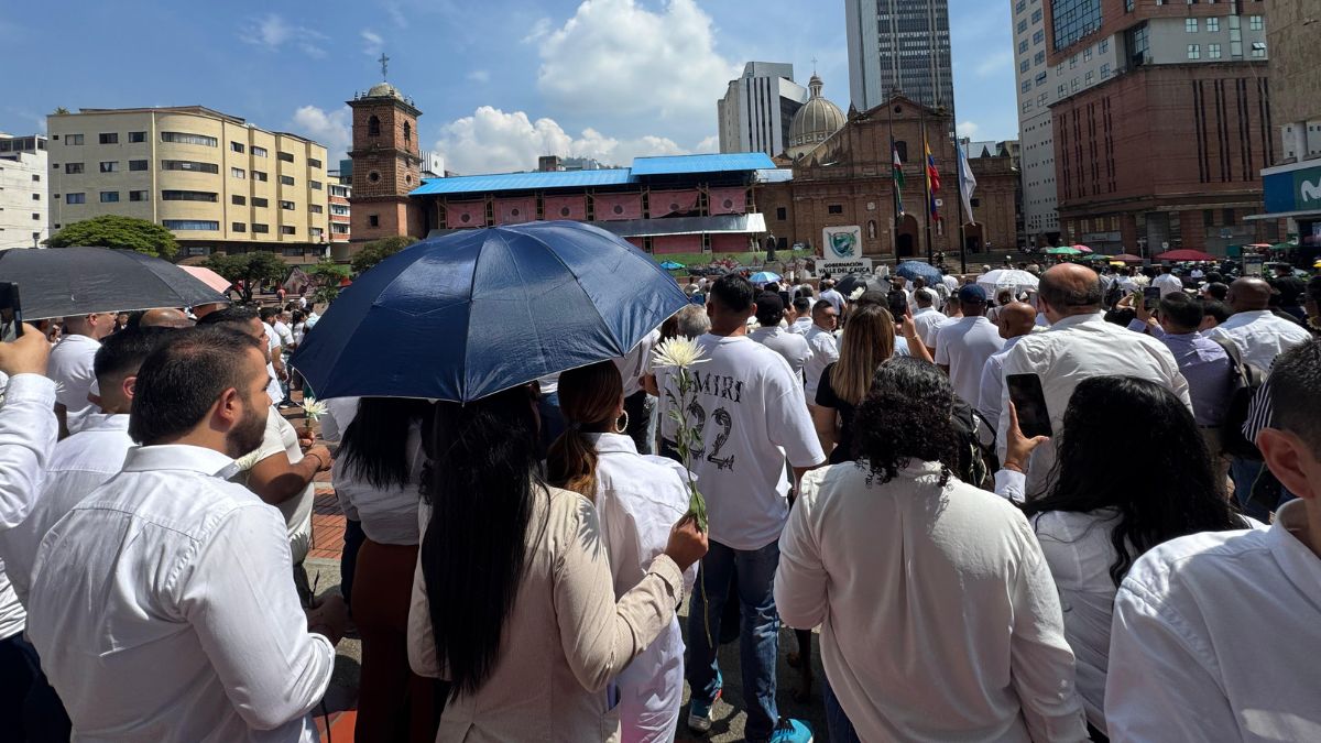Homenaje a Miguel Uribe en Cali: Alcalde y Gobernadora rechazan la violencia en Colombia