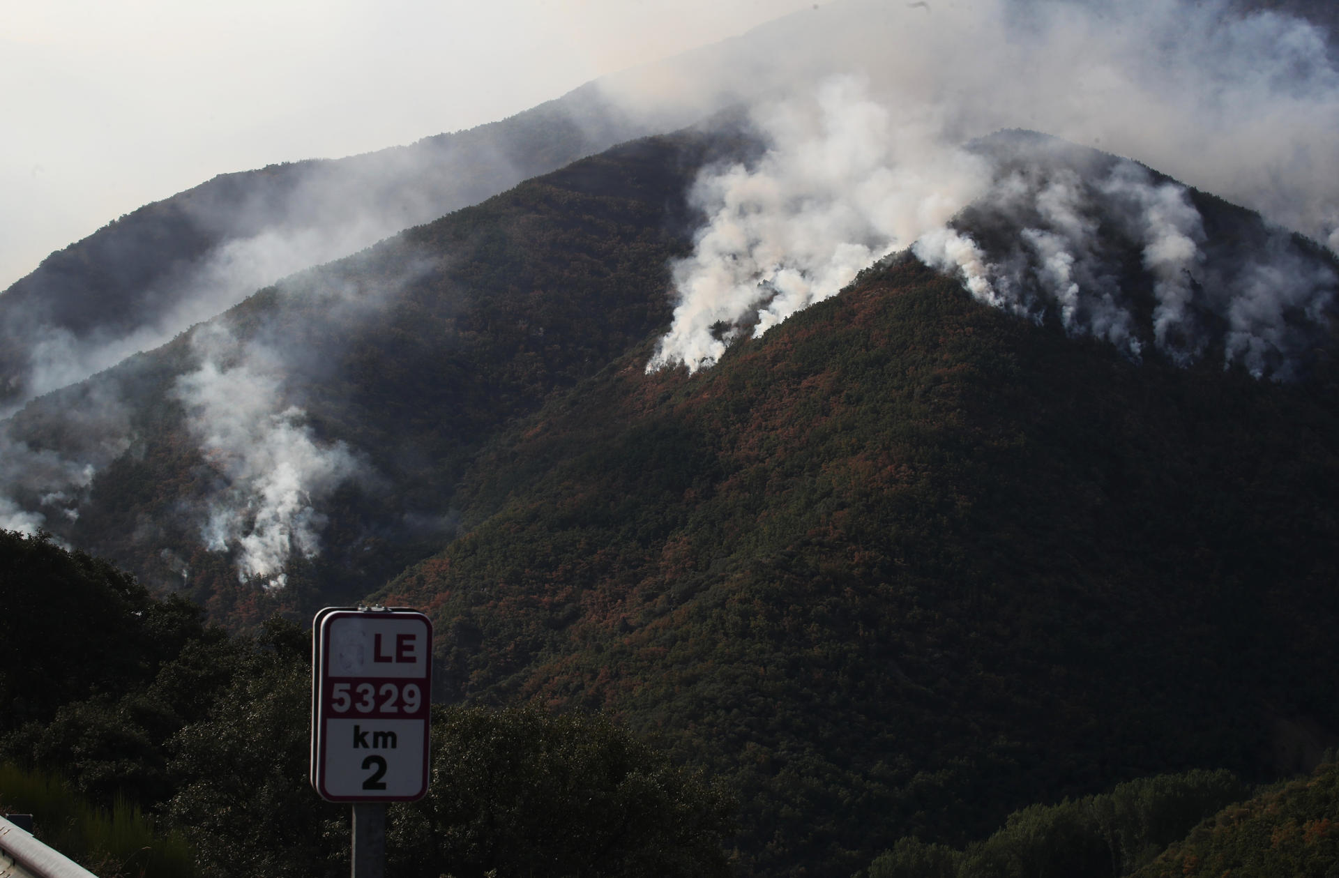 España se acerca a las 400.000 hectáreas arrasadas por los incendios de 2025