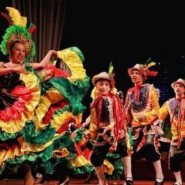Jóvenes de barrios populares llevan la cultura colombiana a lo más alto