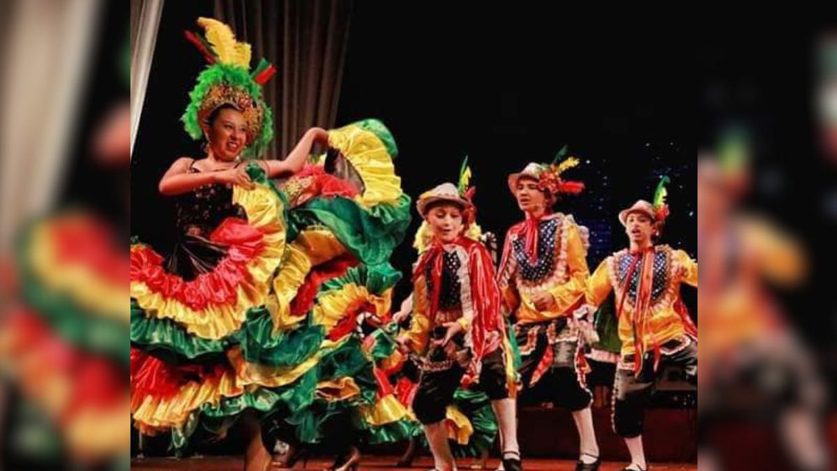 Jóvenes de barrios populares llevan la cultura colombiana a lo más alto