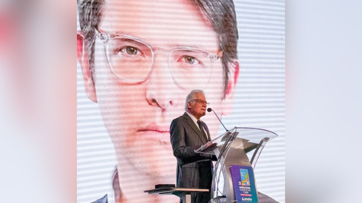 Clara López confirma fórmula presidencial con María Consuelo del Río