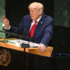 Trump cuestiona la utilidad de Naciones Unidas; la acusa de no ayudarle a acabar guerras
