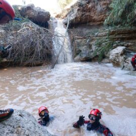 Dos fallecidos en Cataluña, España, tras creciente generada por las fuertes lluvias