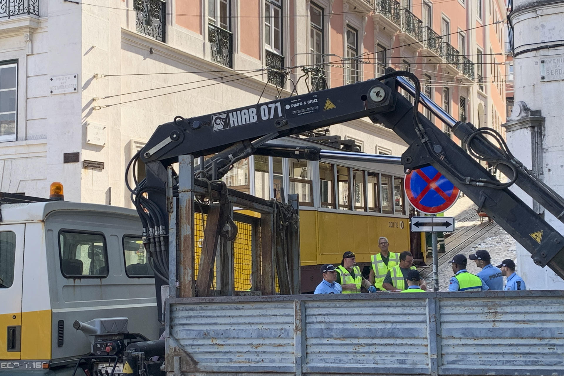 Confirman la identidad de 16 víctimas del accidente en el funicular de Lisboa