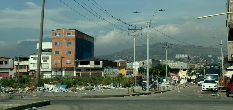 Comerciantes denuncian incumplimiento de compromisos tras reapertura de Cristo Rey