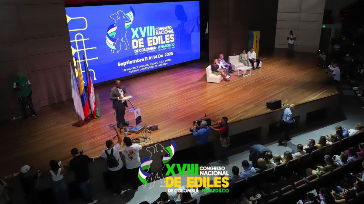 Más de 1.800 ediles se reúnen en Cali para fortalecer la democracia y la salud mental