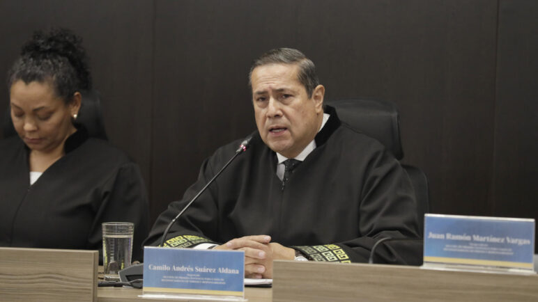 La JEP condena con ocho años a siete exjefes de las Farc por secuestros