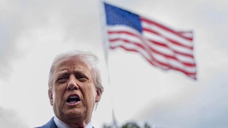 Trump declara al movimiento 'Antifa' como organización terrorista en EE. UU.