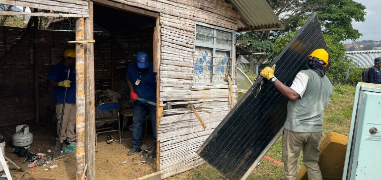Autoridades desalojan viviendas en zona rural de Cali: esta es la razón