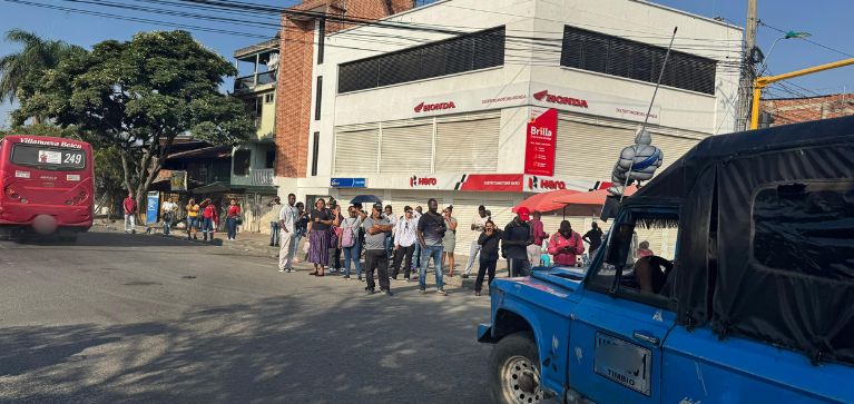 Dificultades en el oriente de Cali durante el Día sin carro y sin moto por escasez de transporte