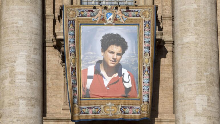 ¿Quién fue Carlo Acutis, el primer santo milenial? Esta es su historia