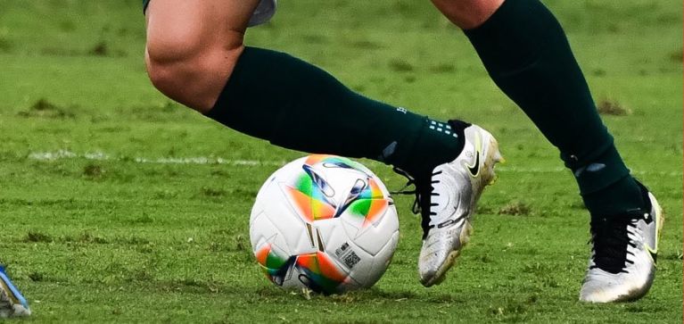 ¿Qué pasa con Marino Hinestroza? Fichaje del extremo por Boca Jrs. se complica