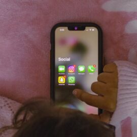 Australia prohíbe redes sociales a menores de 16 años: la medida más estricta del mundo