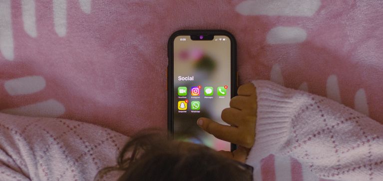 Australia prohíbe redes sociales a menores de 16 años: la medida más estricta del mundo
