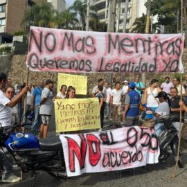 Protestan habitantes del barrio Brisas de los Cristales en Cali; esta es la razón
