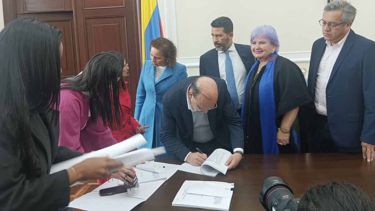Avanza la recuperación de la vía en La Elvira, zona rural de Cali