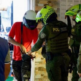 Anuncian llegada de 500 policías más y plan de choque para enfrentar violencia en Buenaventura