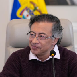 Petro ordenó la salida de Colombia de diplomáticos de Israel y denunció el TLC vigente